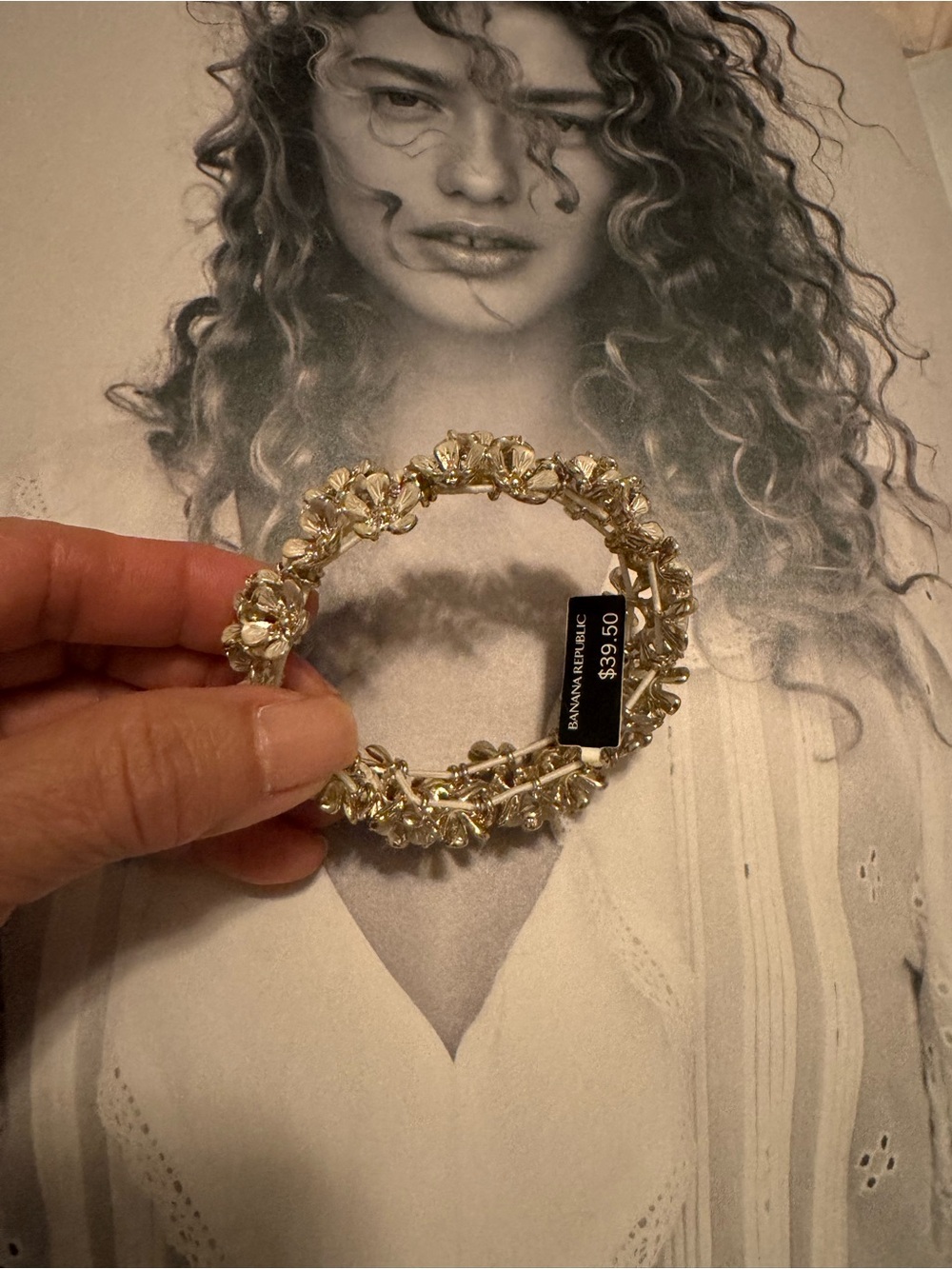 Banana Republic Gold Floral Stretch Bracelet - Picture 4 of 4